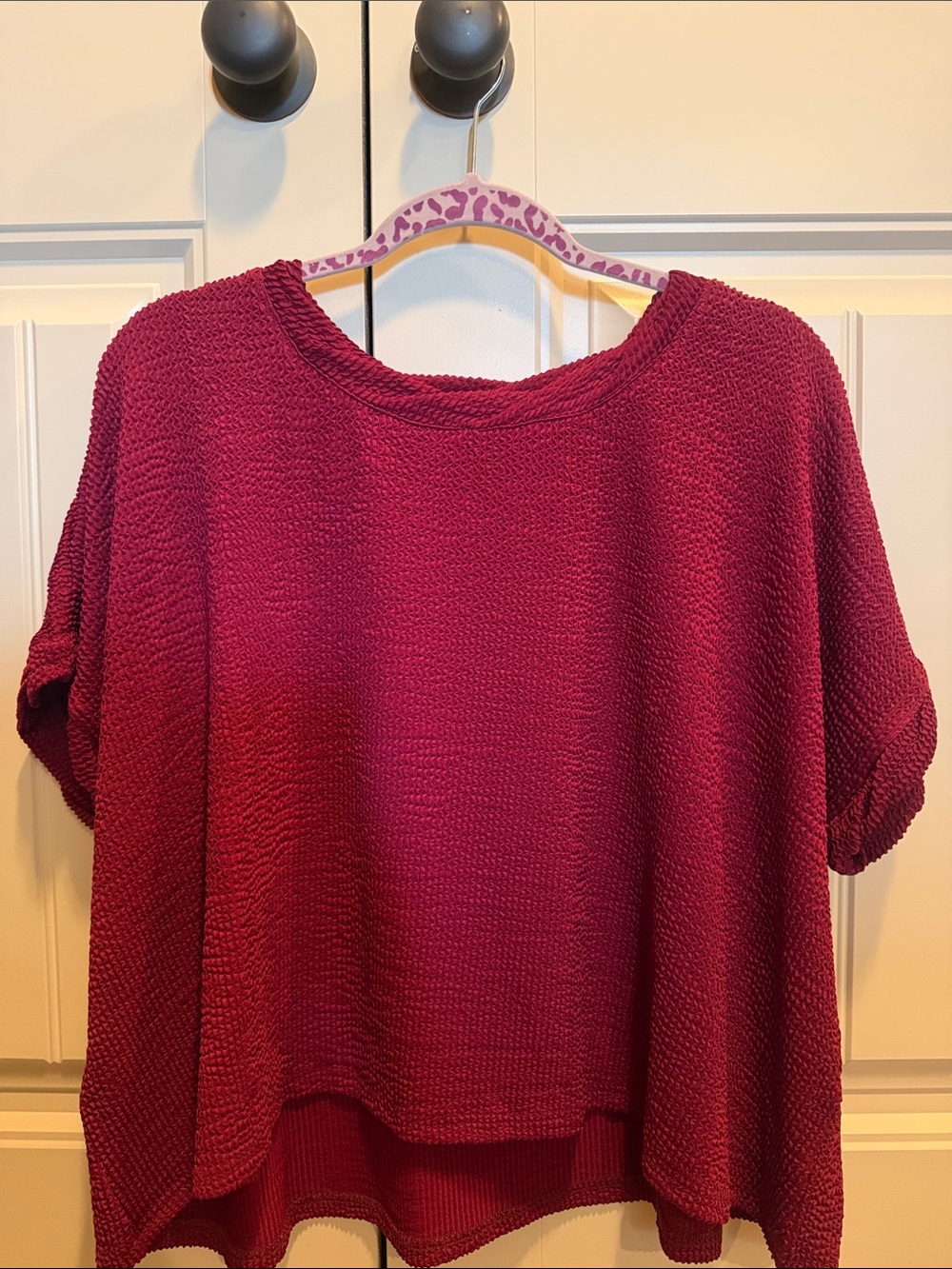 entro Raspberry Textured Boxy Short-Sleeve Top